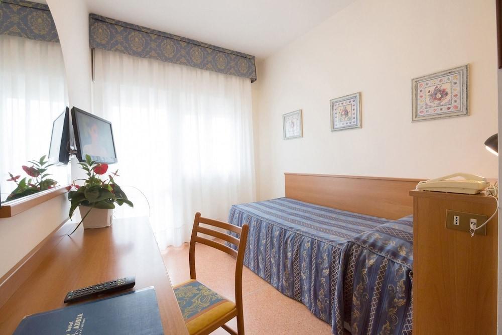 Hotel Adria Sul Mare Caorle Kültér fotó
