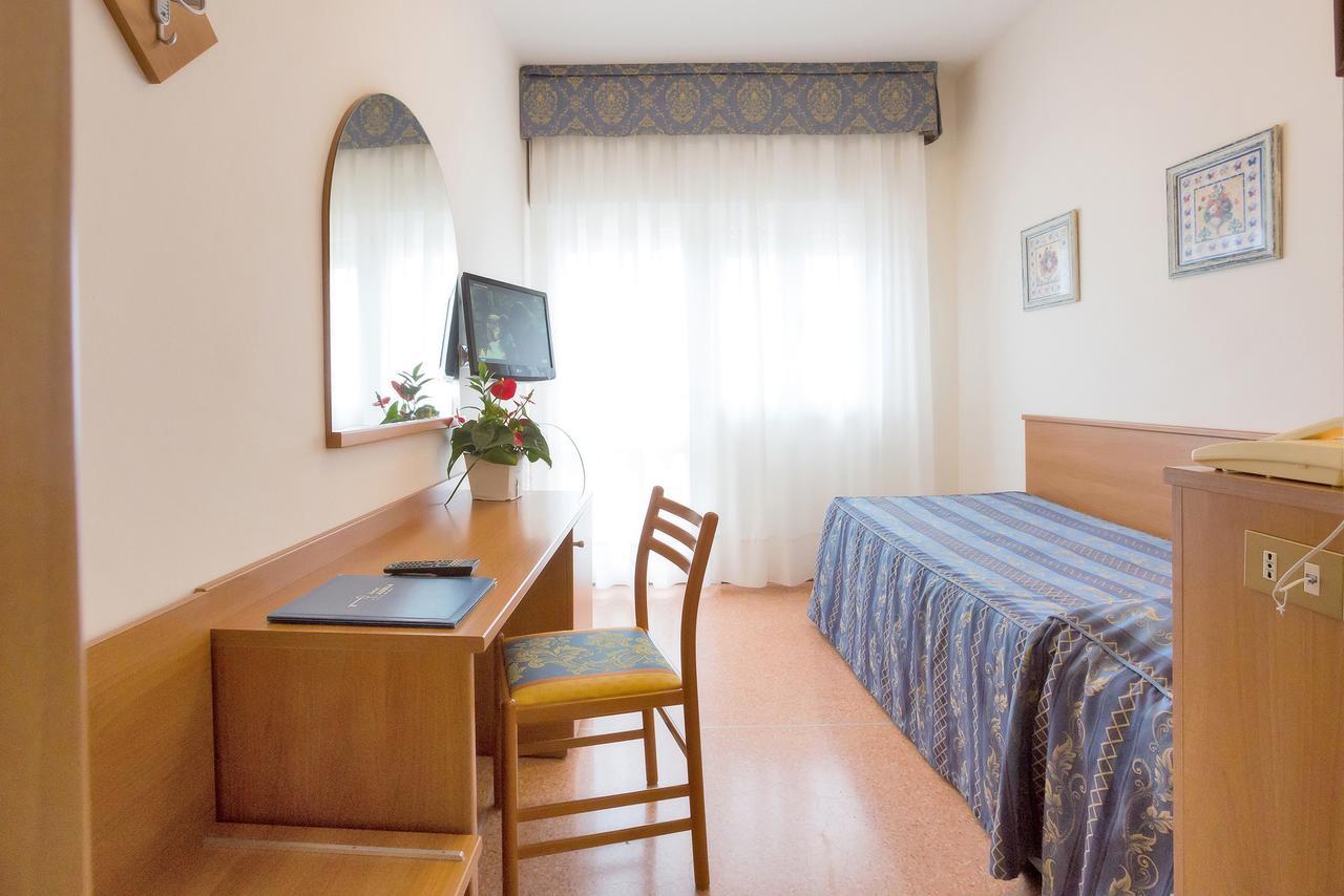 Hotel Adria Sul Mare Caorle Kültér fotó